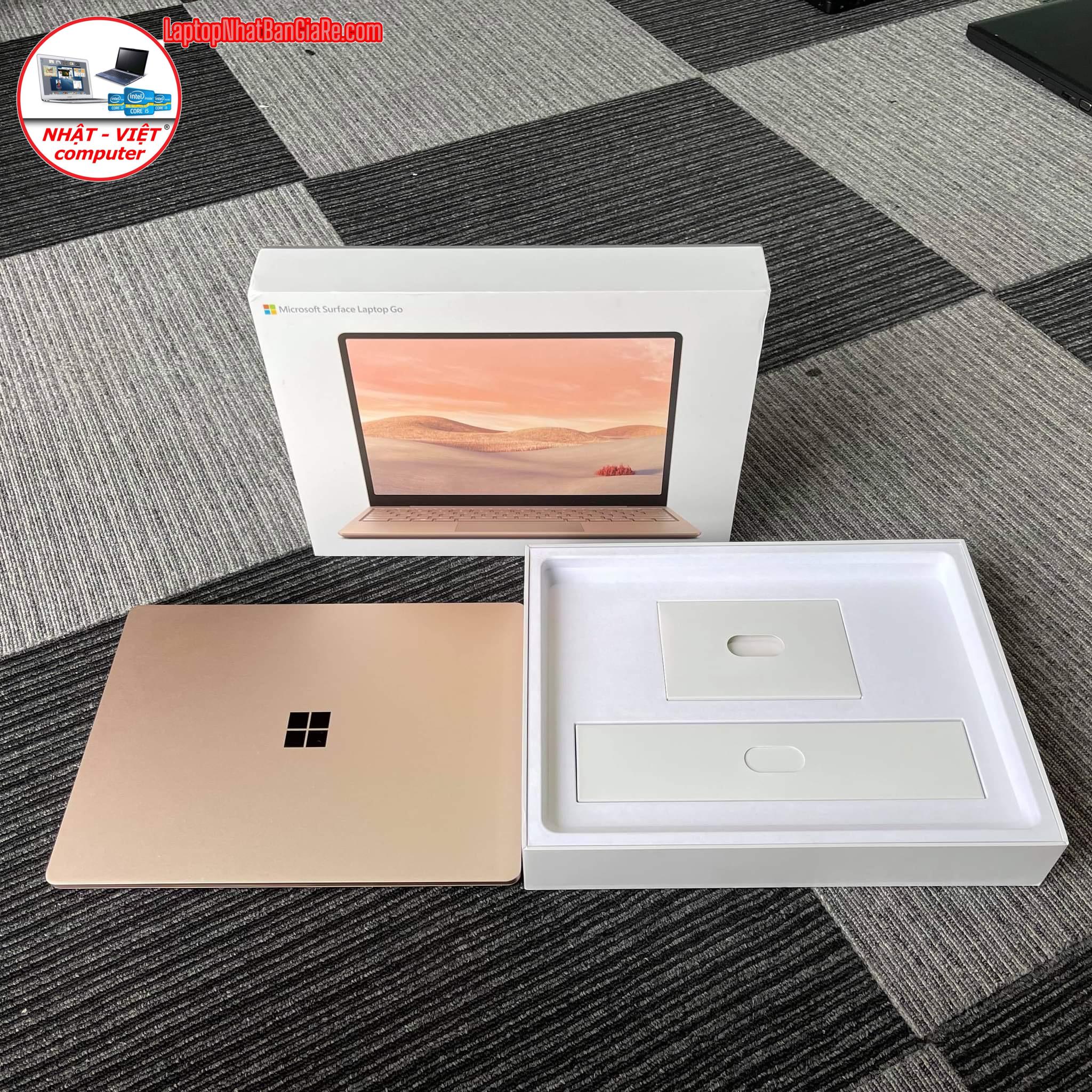 3B69658D-97A8-4B67-9395-2EA10DE7992B