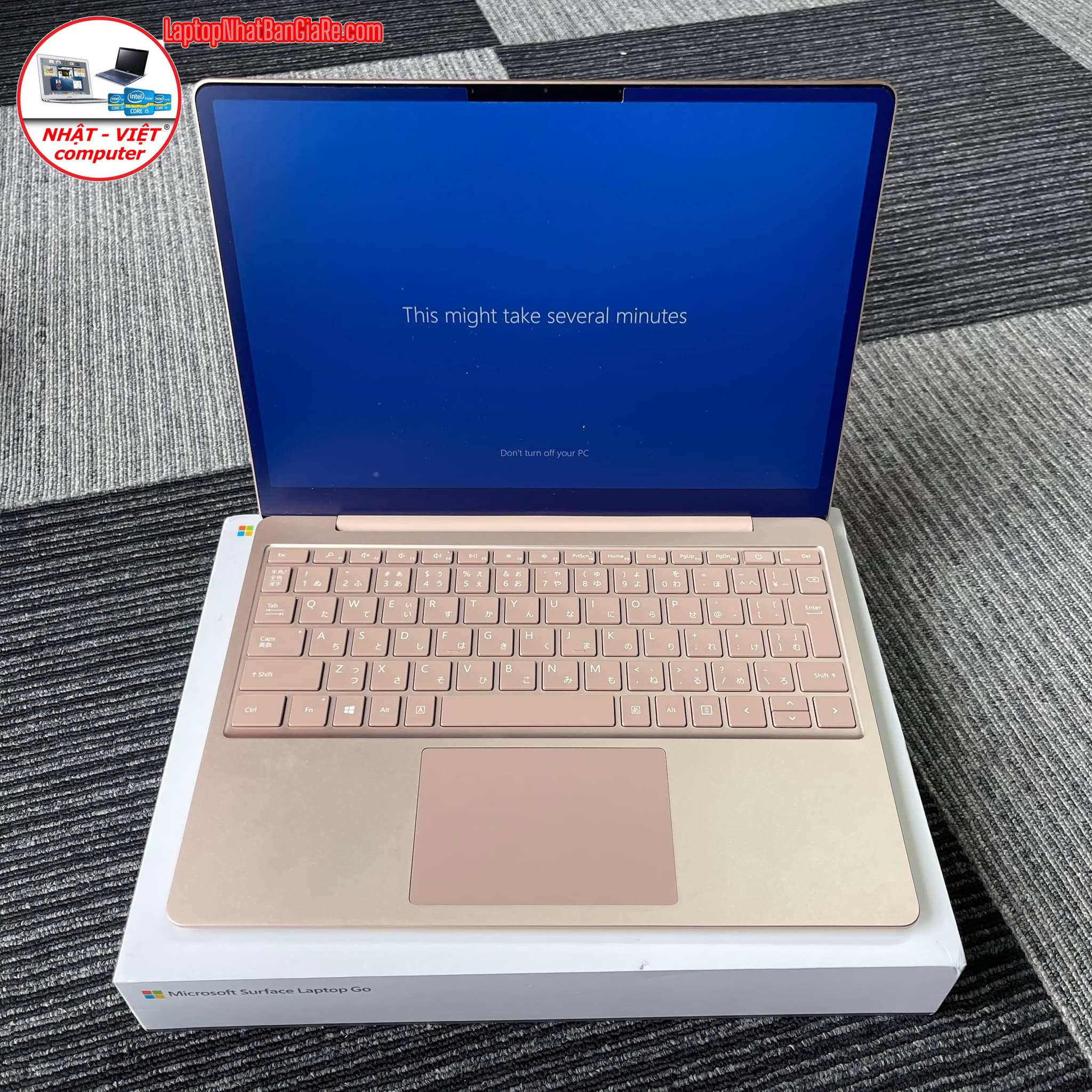 4F8D609F-5B6E-4344-A03E-1529B5A14E73