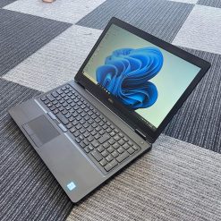 DELL Latitude E5590 2019 / i7-8650U (~4.2Ghz) / NVIDIA GeForce