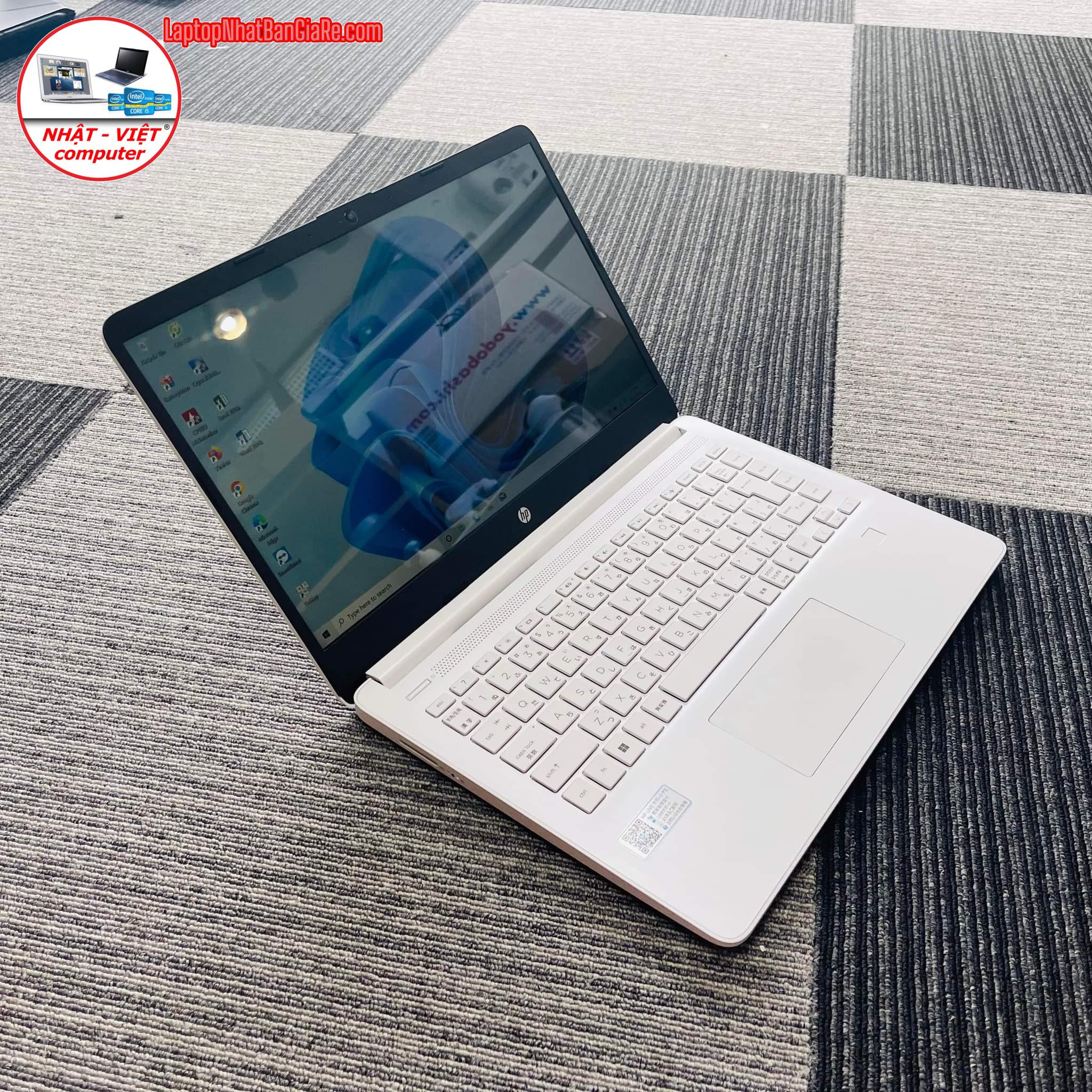 EBFF01A6-A8FD-4629-A1EF-4E0DC4F78772