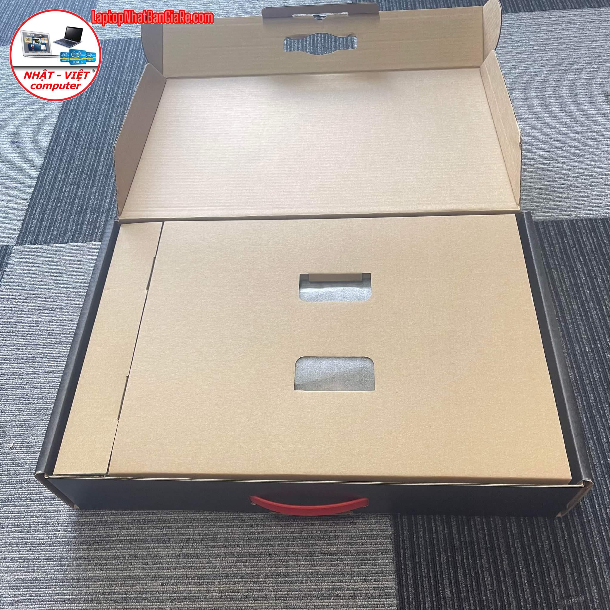 03673042-03BB-4B60-B602-5745E6653DAD