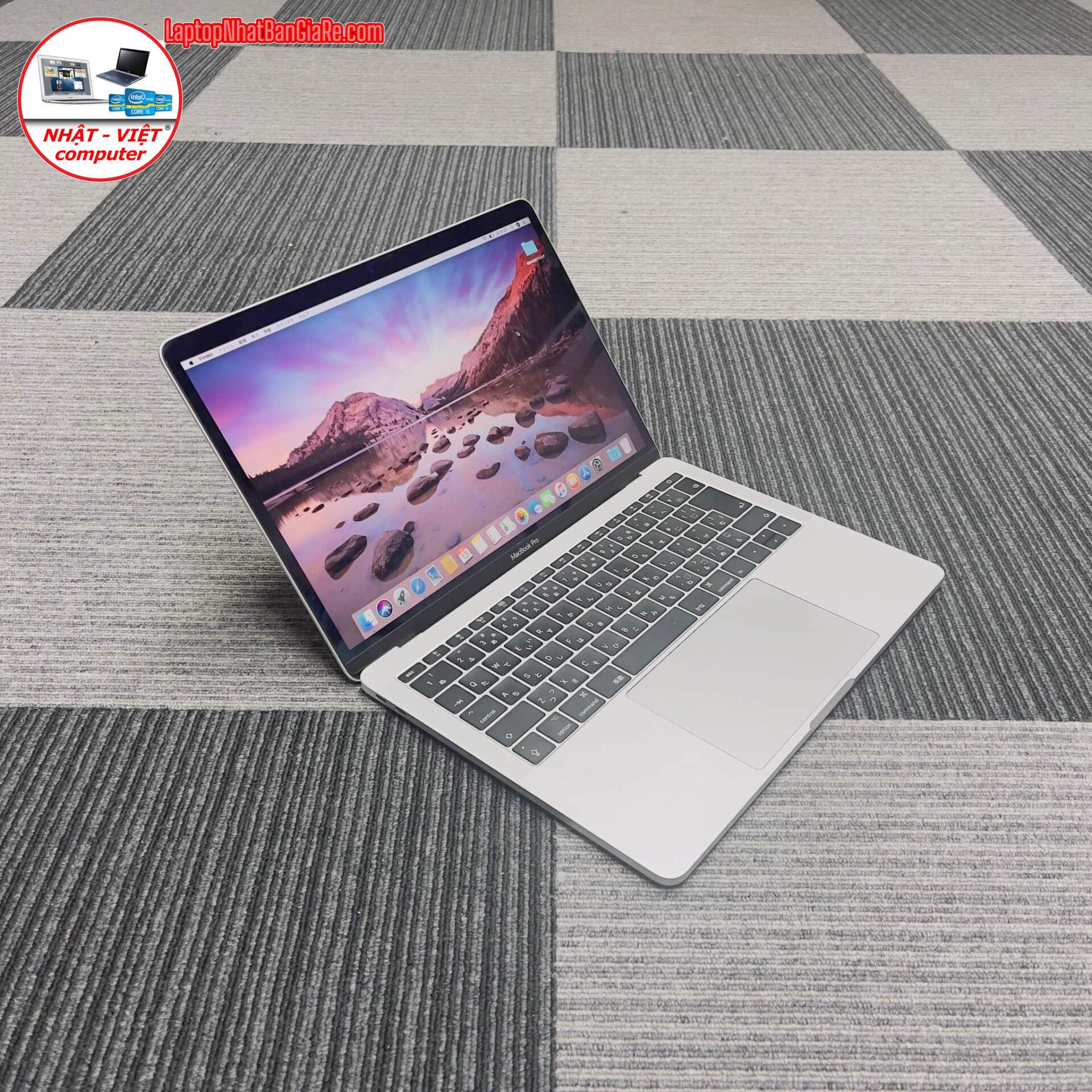 3F7BC585-447E-44EC-8DA1-3037251C48CC