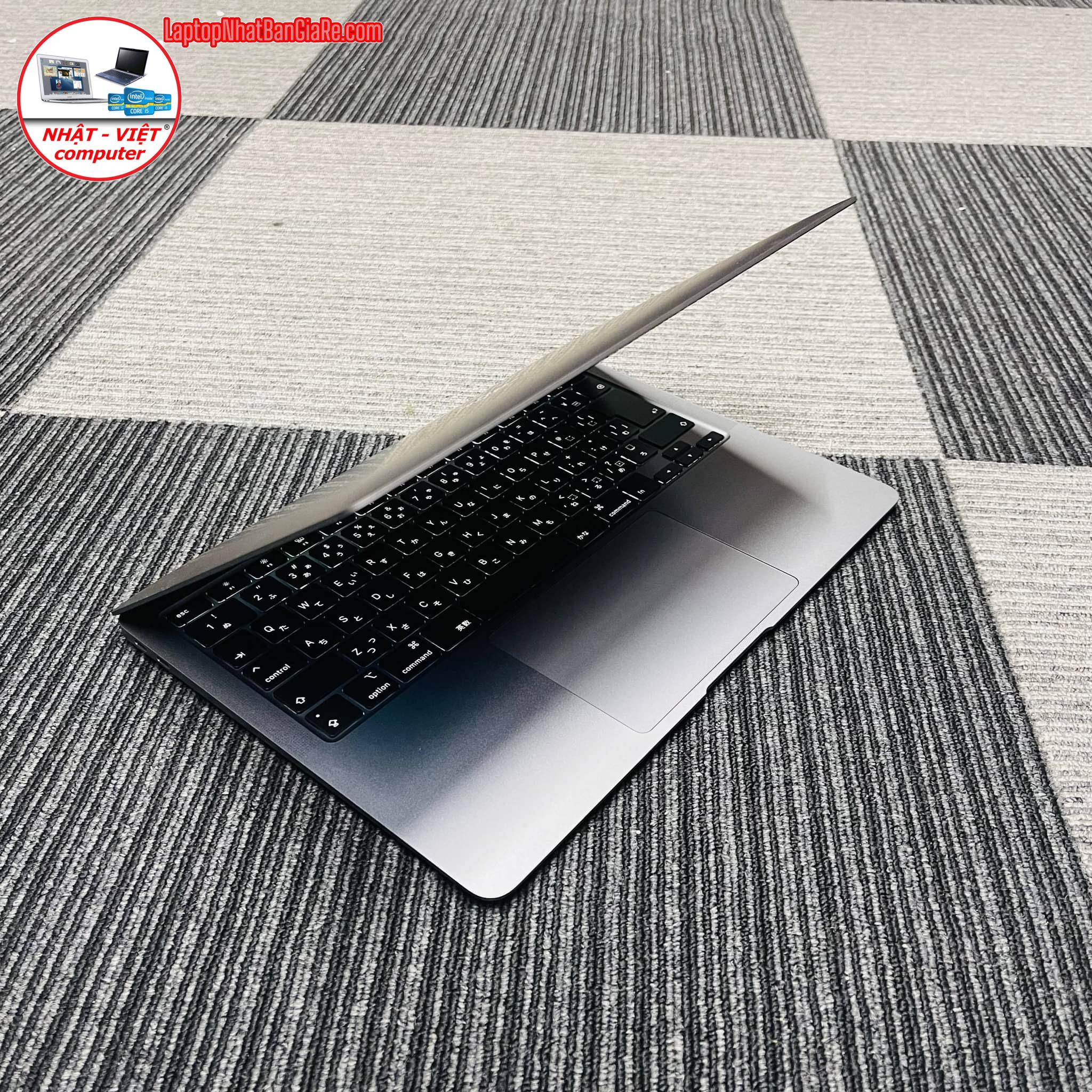 99C67933-8FF1-41F1-BF82-9D089C713586